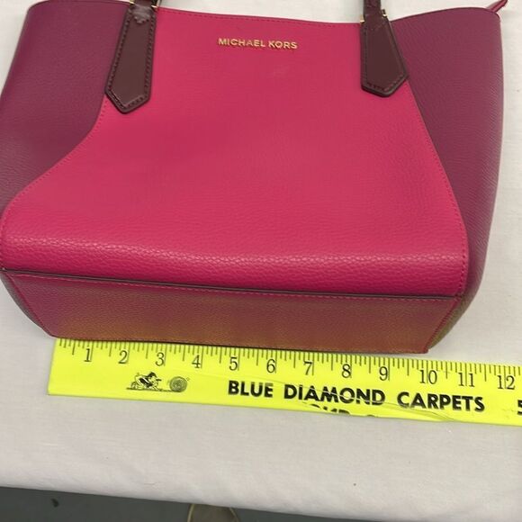 Michael Kors Kimberly Small Bonded Tote signature Electric Pink Multi Leather - Picture 8 of 10